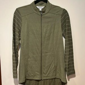 Market & Spruce High Low Zip Top - XS - NWT